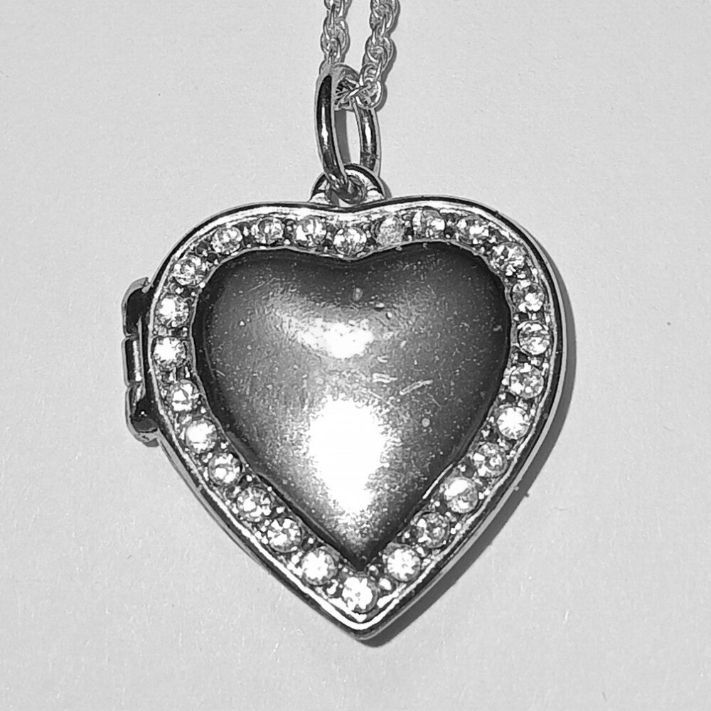 Silver tone heart locket Valentine's Day gift 18" chain